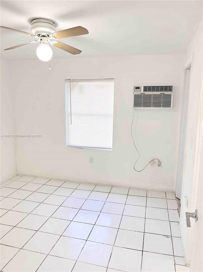 Building Photo - 3101 NW 28th St