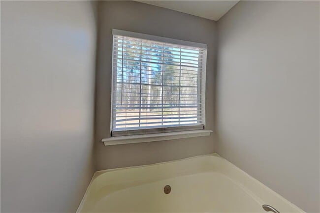 Building Photo - 87 Grapevine Dr