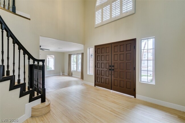 Building Photo - 821 Long Branch Dr