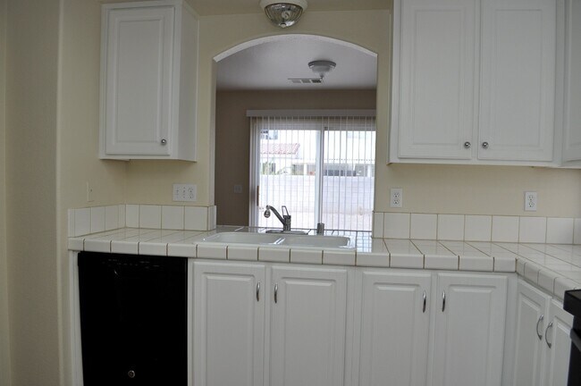 Building Photo - 10137 Maidens Wreath Ct