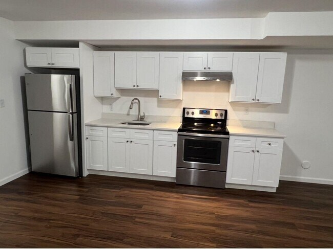 Building Photo - 280 Seaview Ave