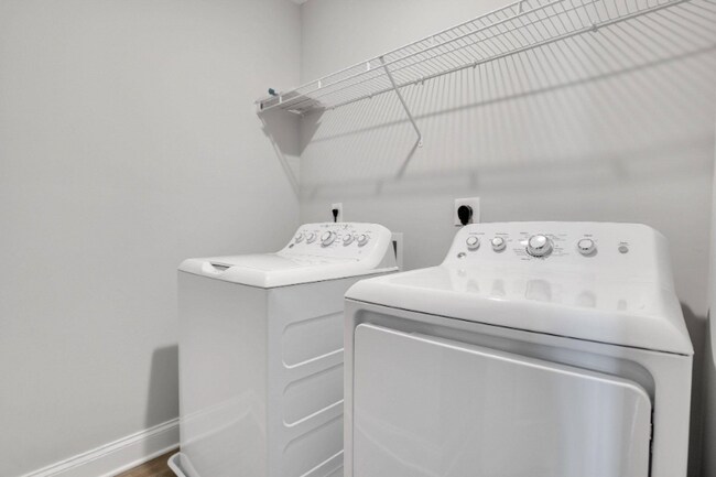 Building Photo - 432 Judson Wy