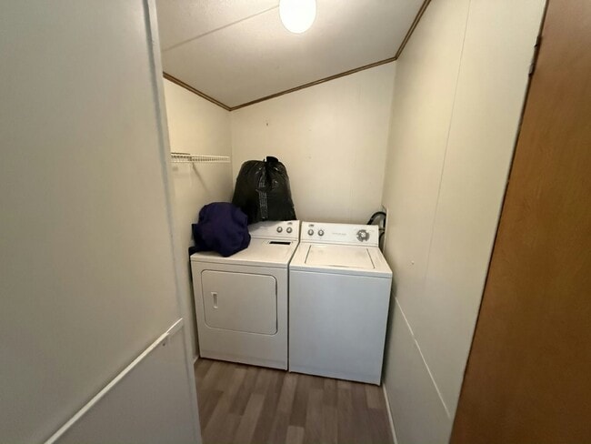 Building Photo - 7246 FL-44