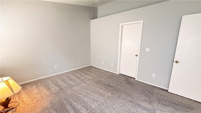 Building Photo - 7220 Paradise Bay Dr