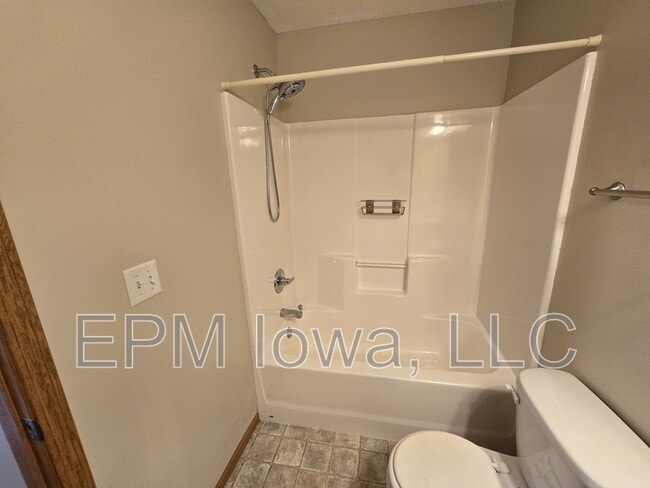 Building Photo - 147 Alydar Dr