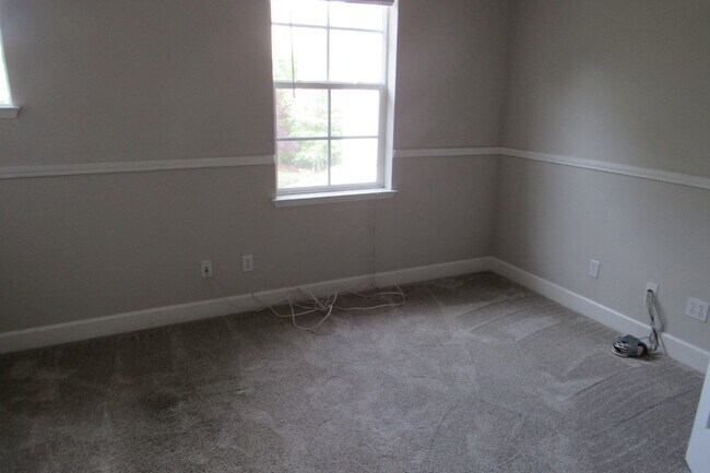 Building Photo - Gorgeous 5 Bed/4.5 Bath with Office in Perfect San Ramon Location