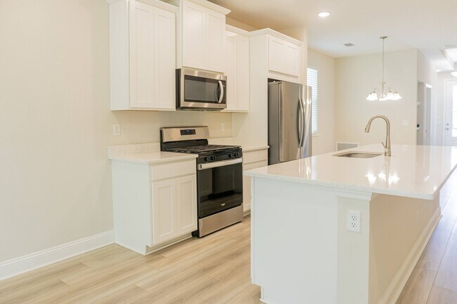 Building Photo - 71 Wambaw Dr