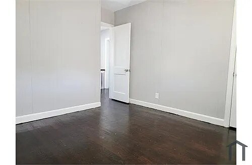 Building Photo - 3 bedroom rehabbed home