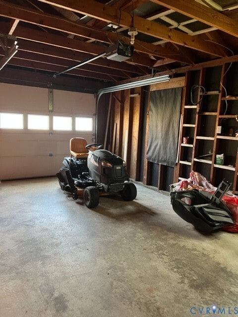 Building Photo - 8188 Meadowview Ln