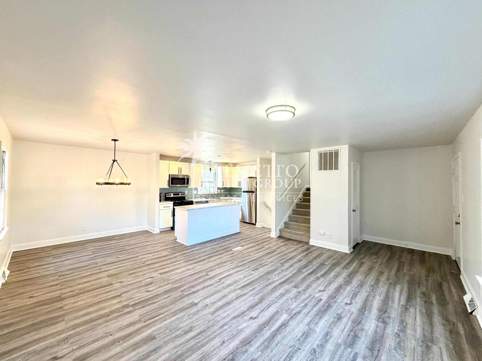 Building Photo - 2210 Waynick St