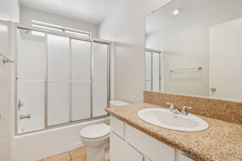 Building Photo - 626 E Verdugo Ave