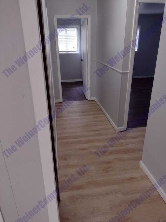 Building Photo - 708 Scottswood Dr
