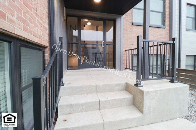 Building Photo - 1823 Griswold Dr