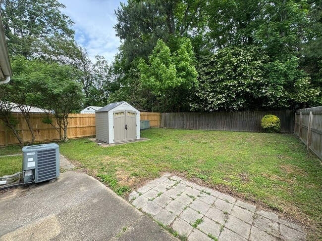 Building Photo - Welcome to this charming 3 bedroom "ASK AB...