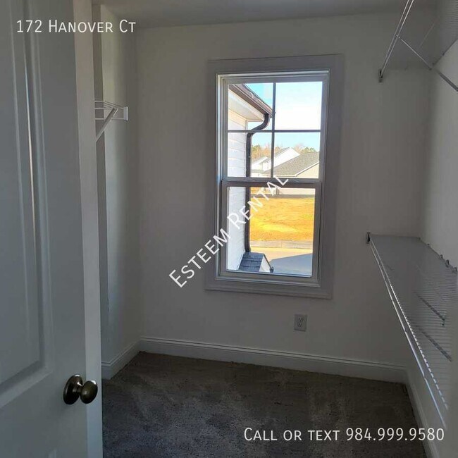 Building Photo - 172 Hanover Ct
