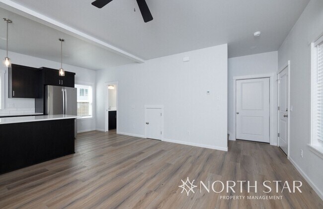 Building Photo - New, Bright & Spacious 3 bed/2.5 bath w/ Garage