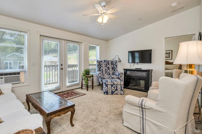 Building Photo - 1623 Whitehall Ln