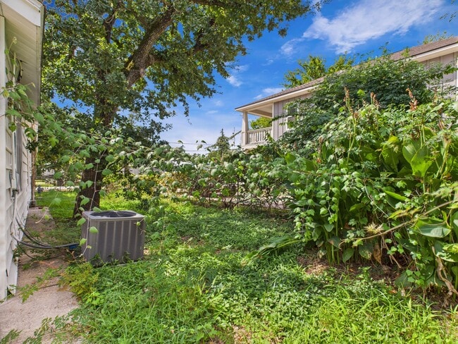 Building Photo - 138 Watson St