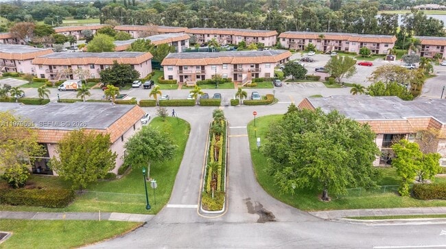 Building Photo - 10541 NW 10th St