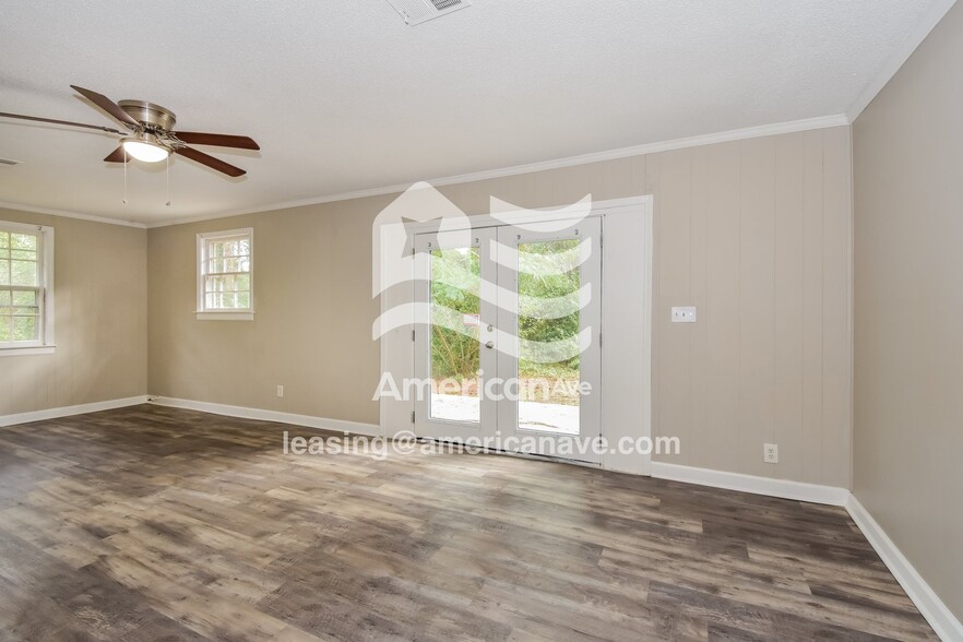 Building Photo - 4030 Maurice St