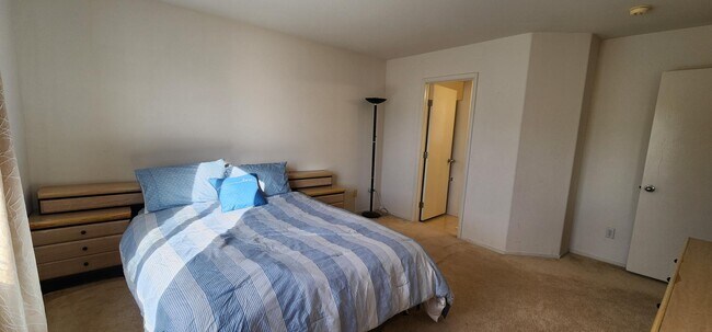 Building Photo - 1687 E Balsam Mist Ave