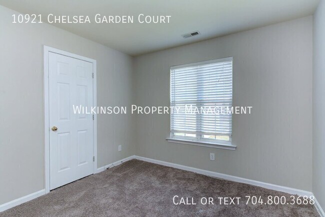 Building Photo - 10921 Chelsea Garden Ct