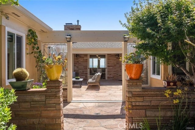 Building Photo - 557 Blumont St