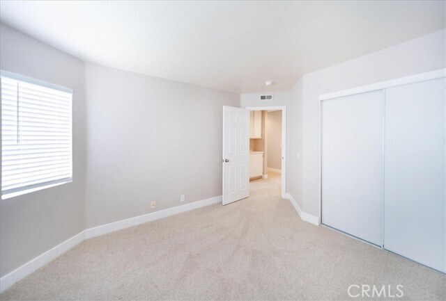 Building Photo - 24687 New Haven Dr