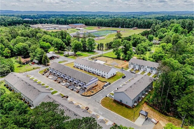 Building Photo - 21 Sweetspire Dr NW