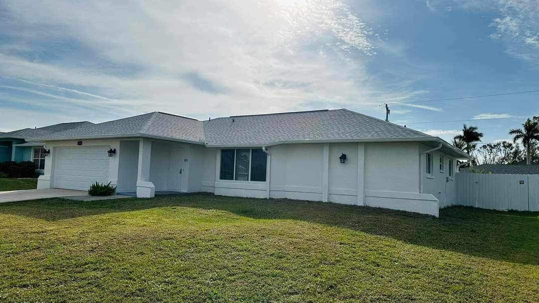 Building Photo - 2210 SW 14th Ave