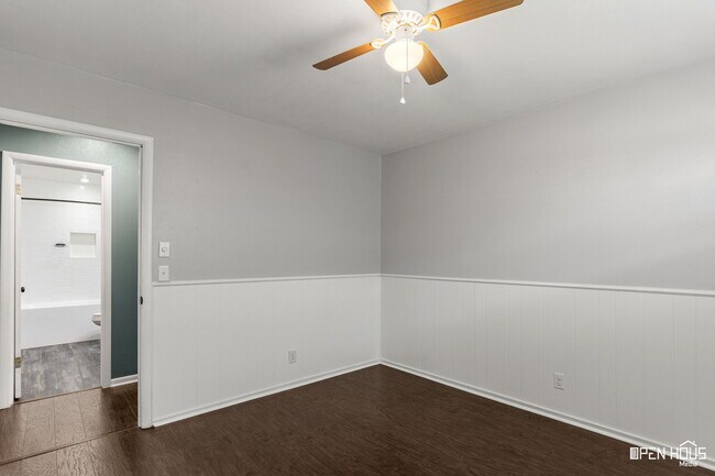 Building Photo - 4805 Big Bend Dr