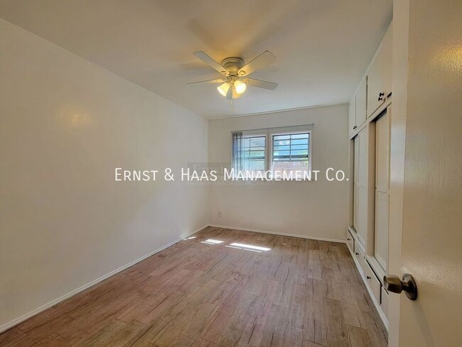 Building Photo - Lovely Front Duplex Unit in Prime Long Beach!