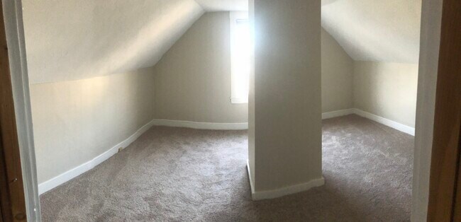 Building Photo - 11 Adams Street