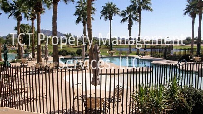 Building Photo - Charming home in 55+ Gated Community of Solera