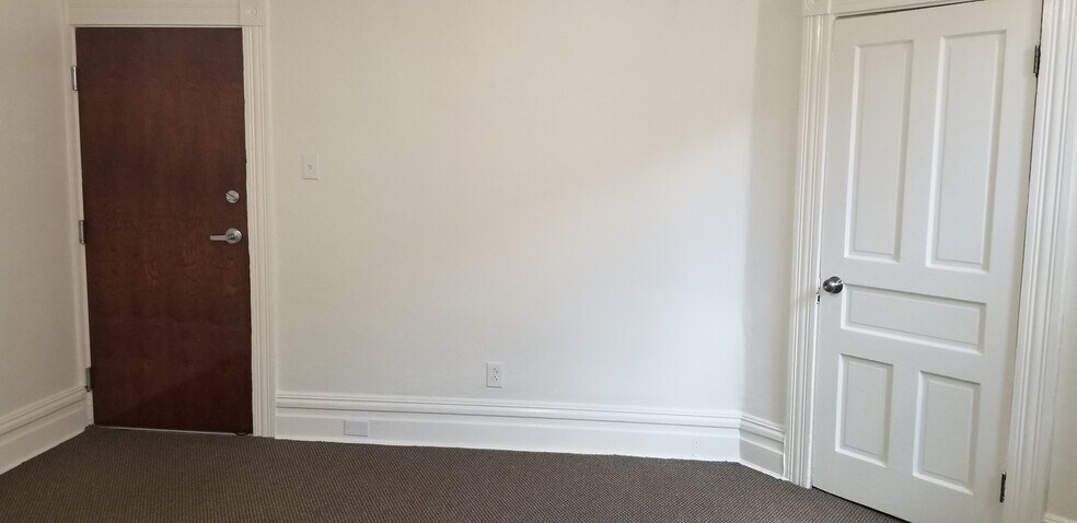 Building Photo - 3110 Niagara St