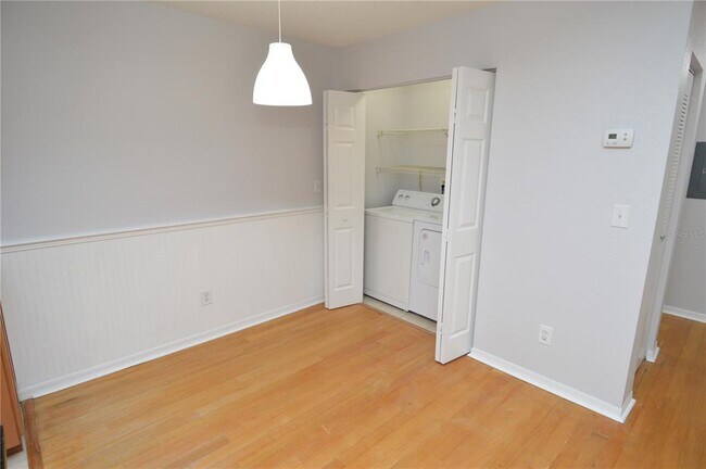 Building Photo - 10263 Gandy Blvd N