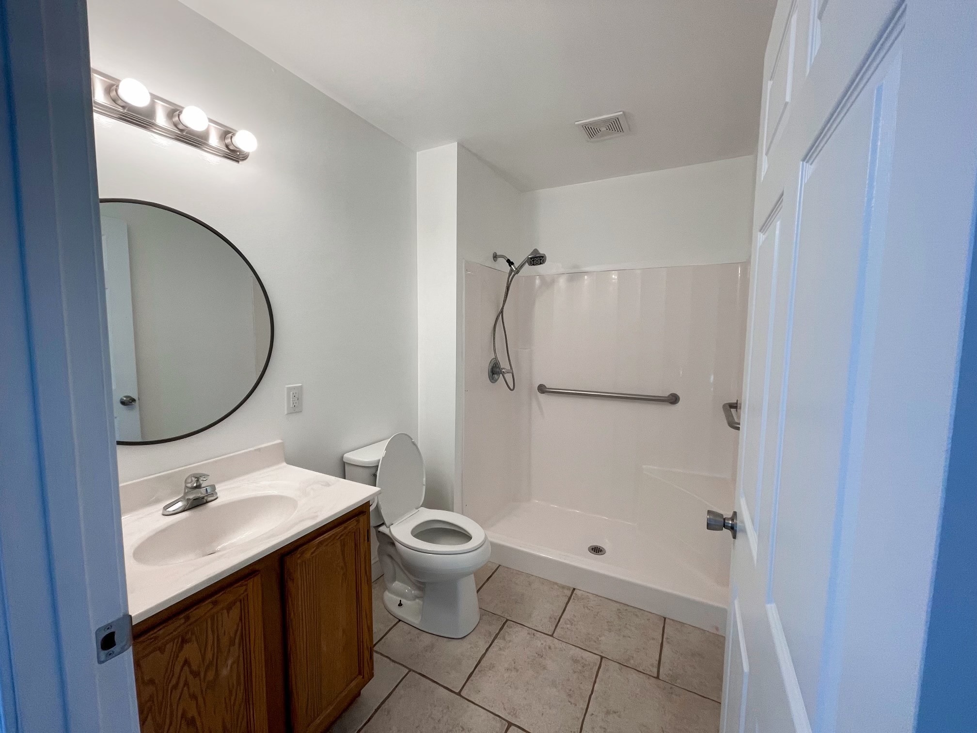 Building Photo - 2460 East 5th Street