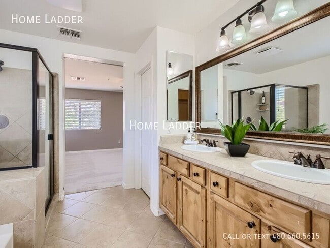 Building Photo - 29683 N 69th Dr