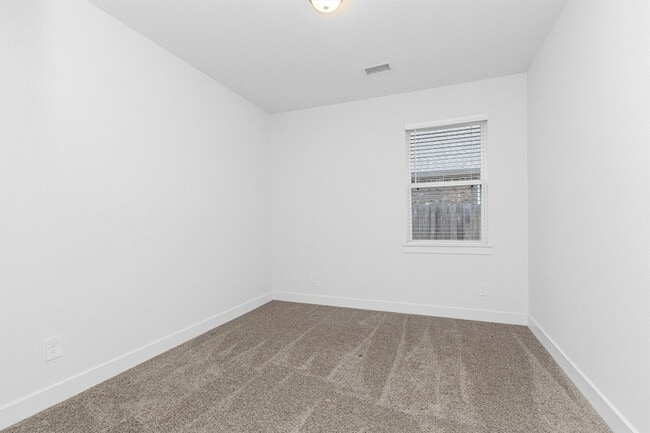 Building Photo - 29019 Pine Forest Dr