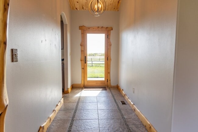 Building Photo - 60 Remington Ranch Rd