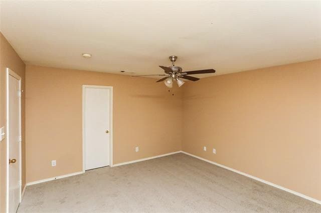 Building Photo - 725 Azalea Ln