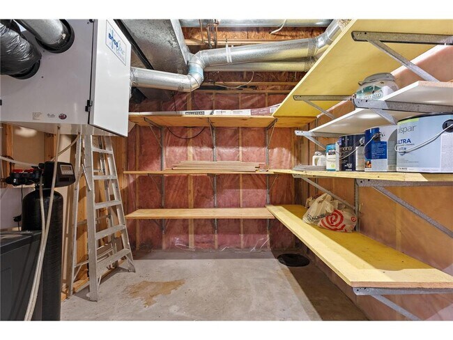 Building Photo - 1507 Driving Park Rd