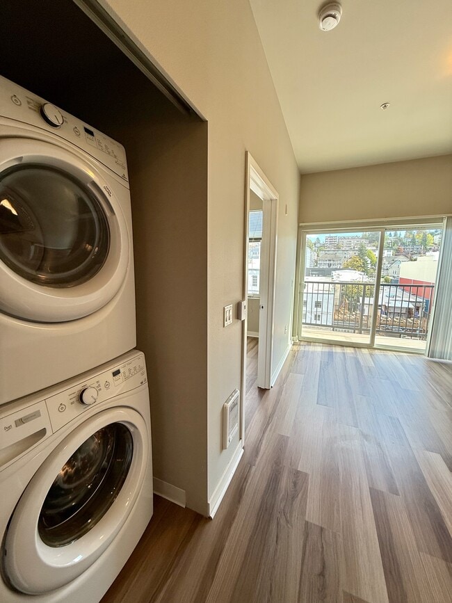 Building Photo - The Sandpiper