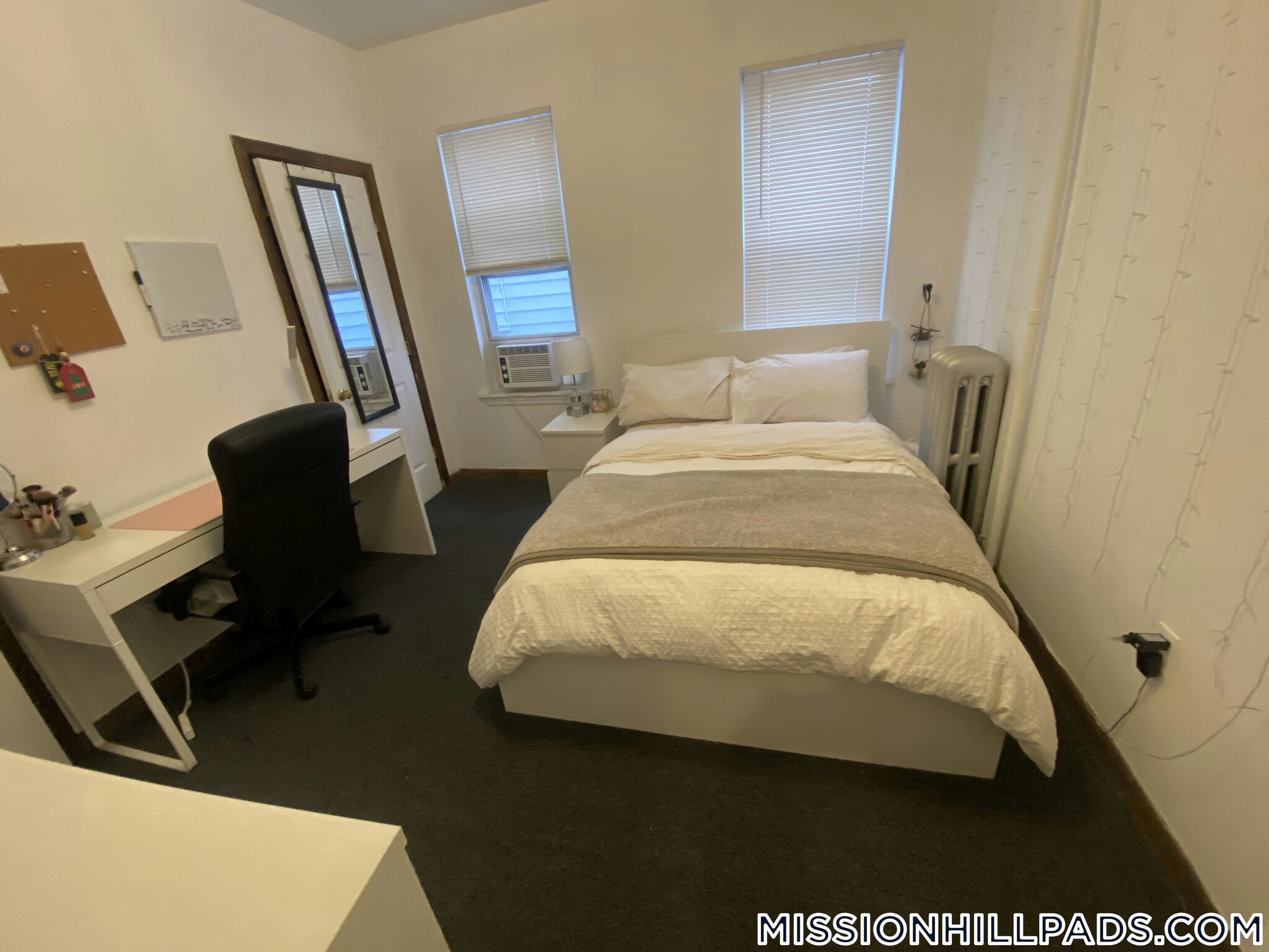 Building Photo - 10 Parker Hill Ave