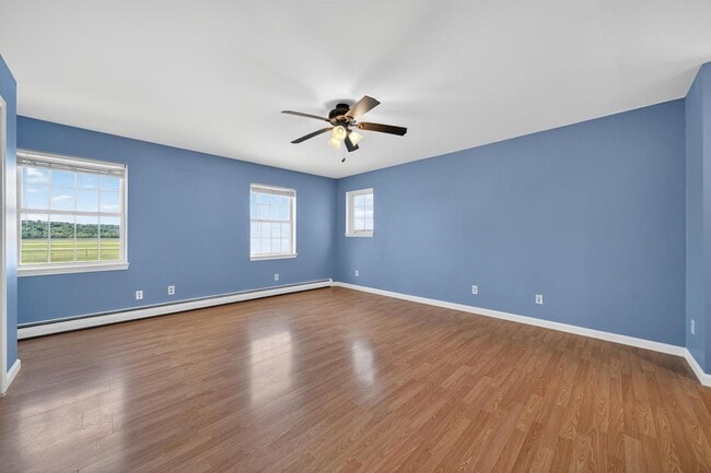 Building Photo - 531 NY-211