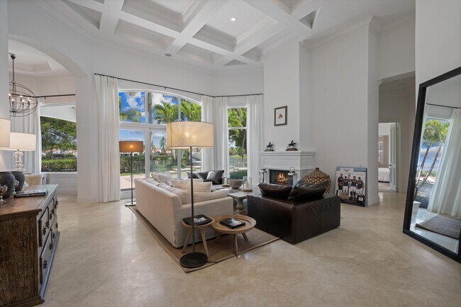 Building Photo - 12820 Mizner Way