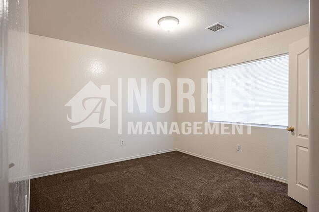 Building Photo - 10179 W Durango Cir