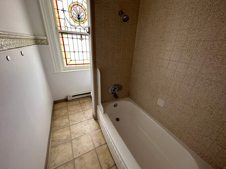 4821 Center Ave #2 - 4821 Centre Ave