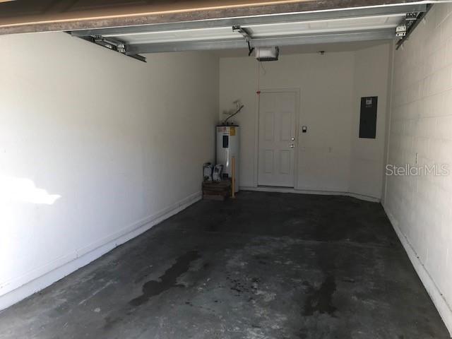 Building Photo - 2865 Polana St
