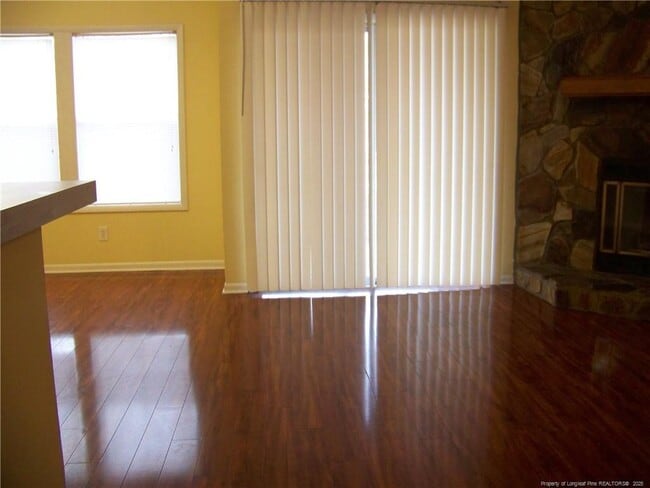 Building Photo - 1006 Wood Creek Dr